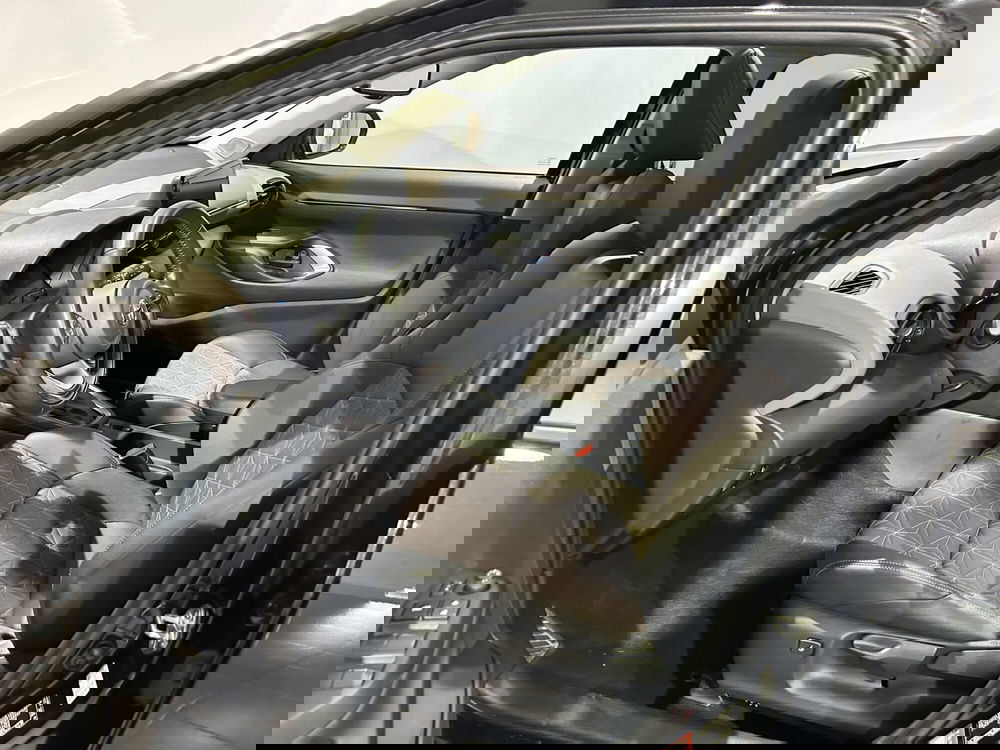 Toyota Yaris Cross usata a Milano (12)