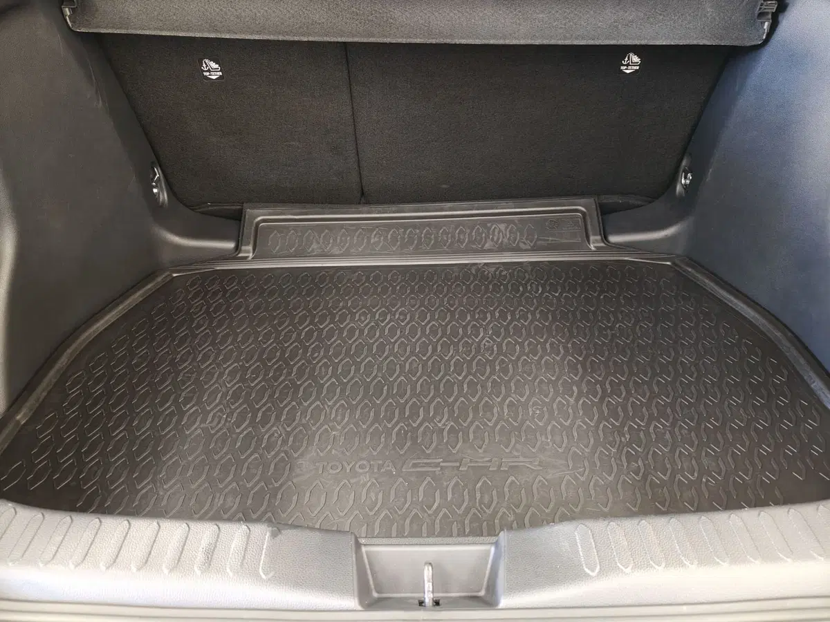Toyota Toyota C-HR usata a Roma (14)