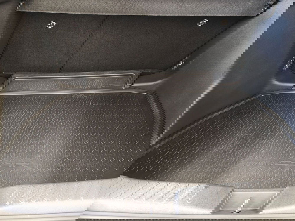 Toyota Toyota C-HR usata a Roma (14)