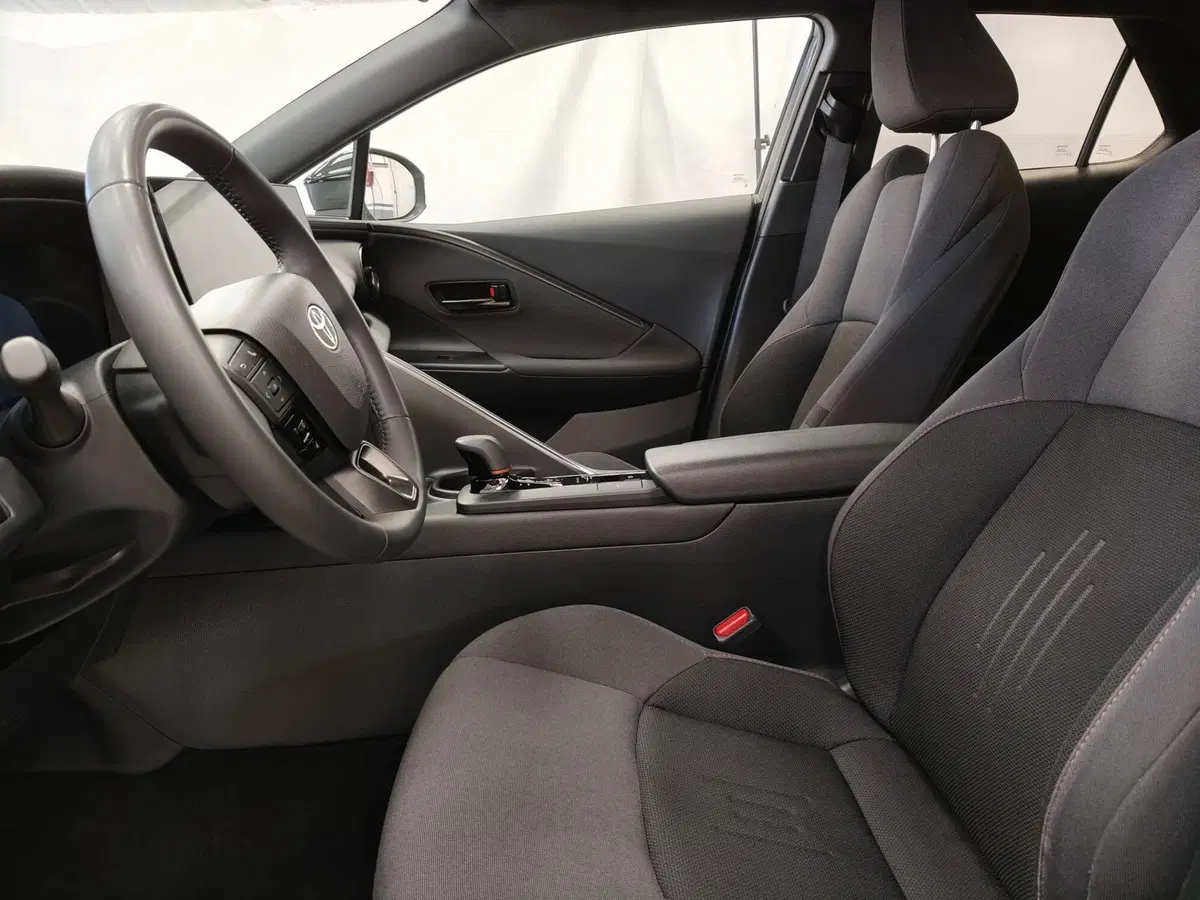 Toyota Toyota C-HR usata a Roma (15)