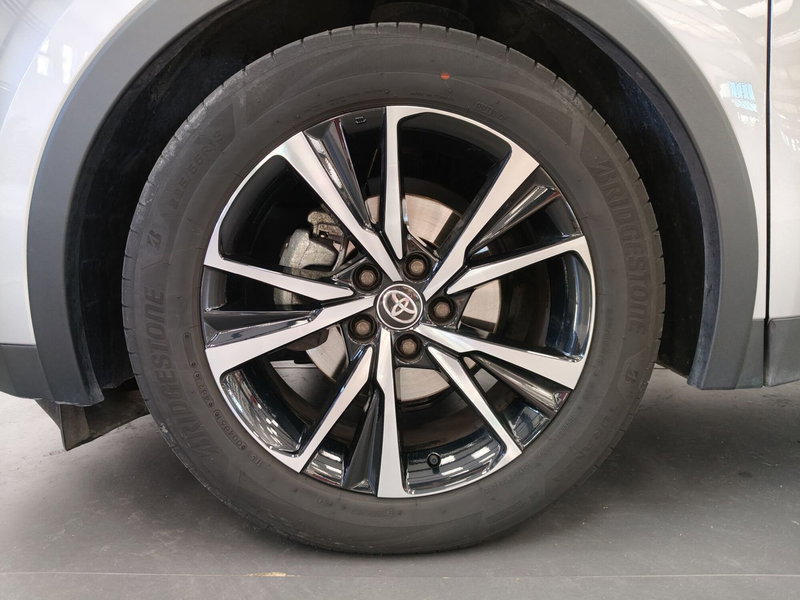 Toyota Toyota C-HR usata a Roma (19)