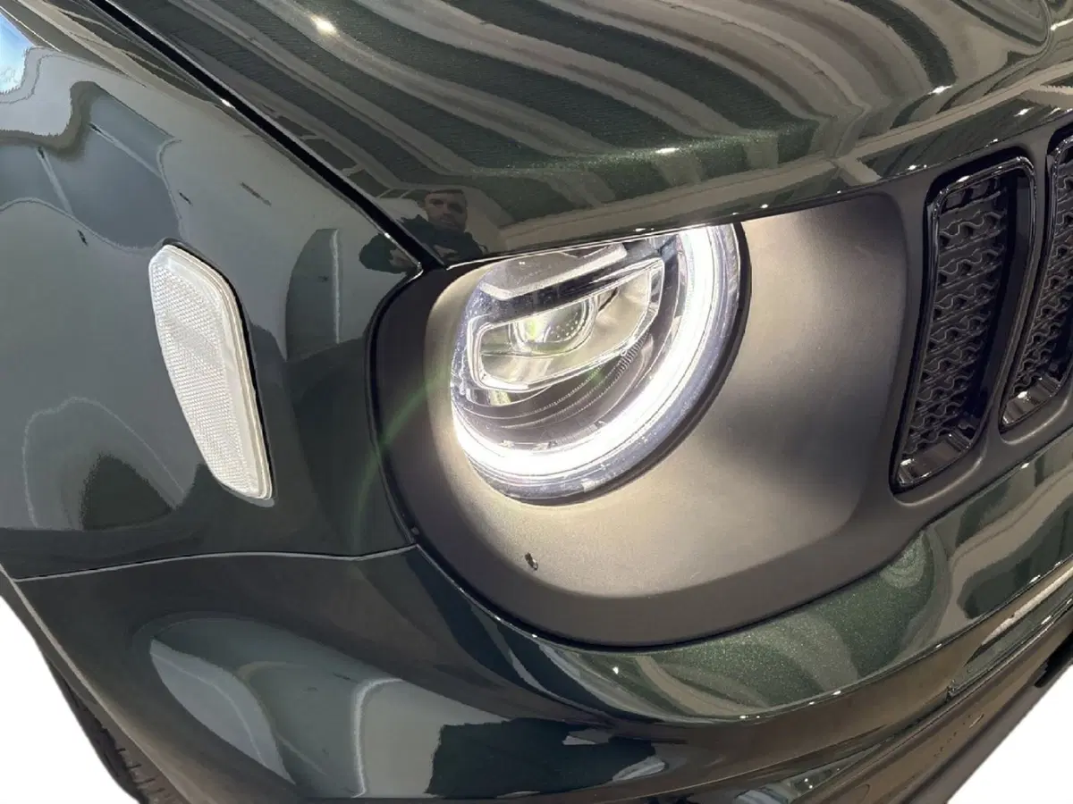 Jeep Renegade nuova a Agrigento (9)