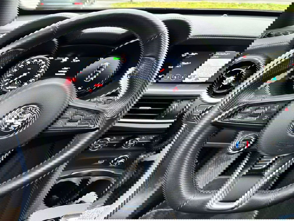 Alfa Romeo Stelvio usata a Modena (8)