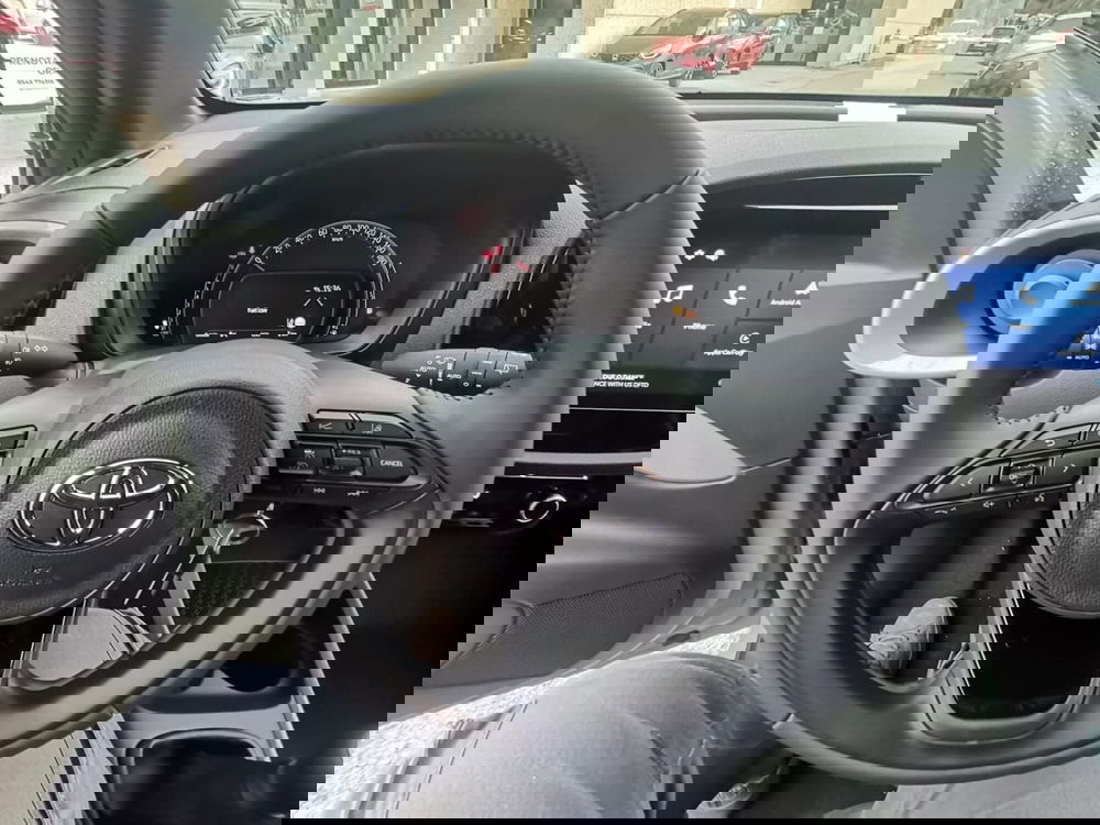 Toyota Aygo X nuova a Forlì-Cesena (14)