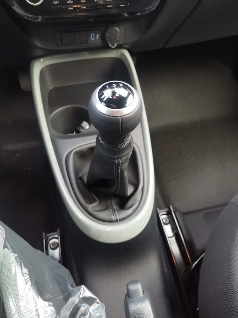 Toyota Aygo X nuova a Forlì-Cesena (18)