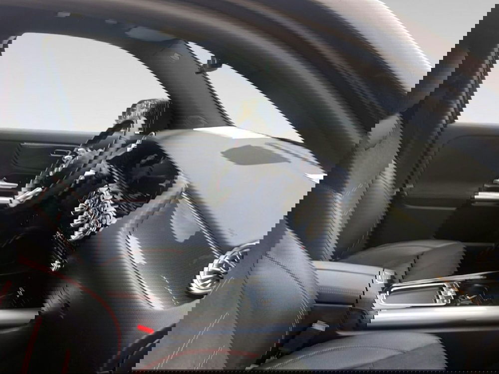 Mercedes-Benz GLA SUV usata a Pisa (11)