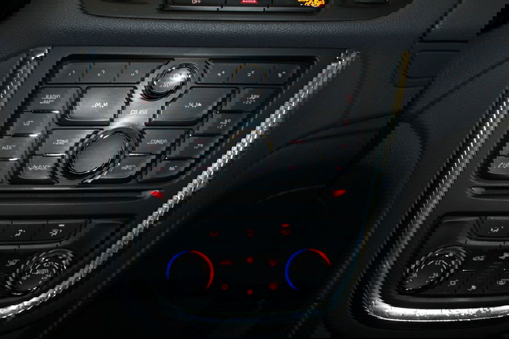 Opel Mokka usata a Cremona (13)