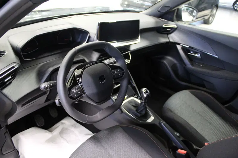 Peugeot 2008 nuova a Cremona (5)