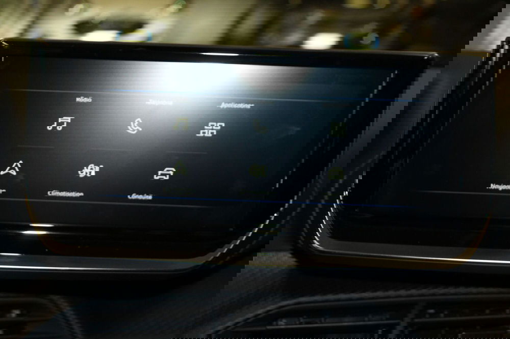 Peugeot 2008 nuova a Cremona (8)