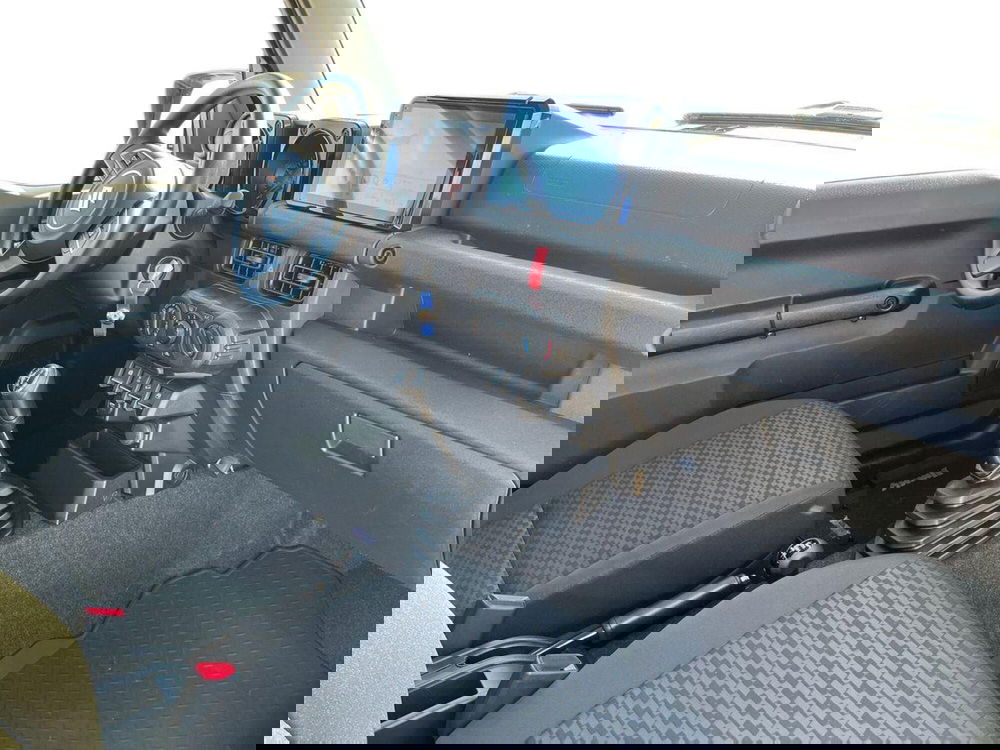 Suzuki Jimny usata a Bari (9)