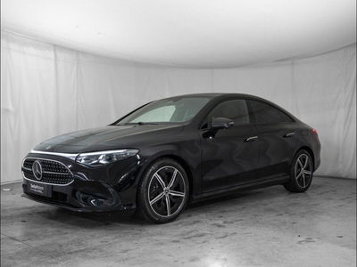Mercedes-Benz CLA 200 Executive nuova a Montecosaro