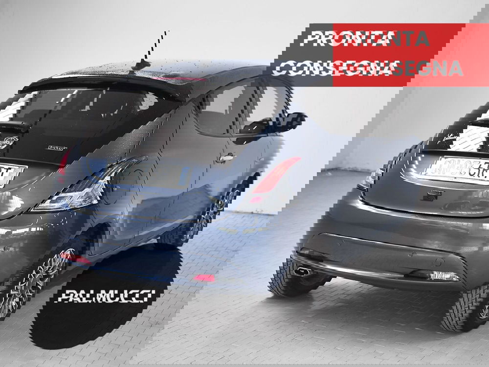 Lancia Ypsilon usata a Prato (3)