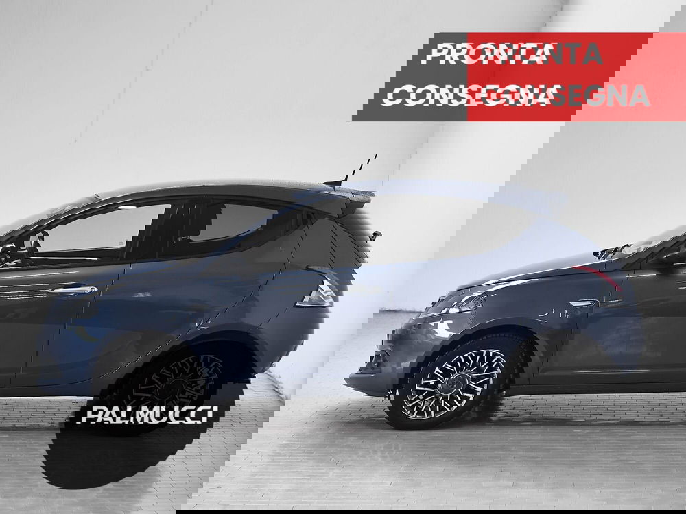 Lancia Ypsilon usata a Prato (5)