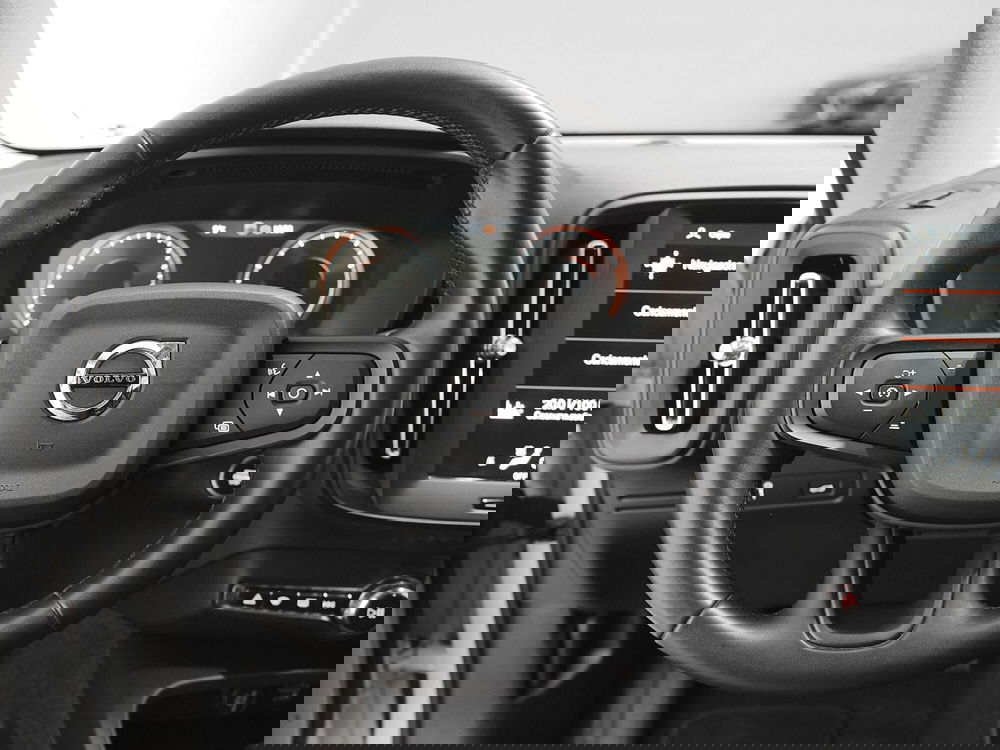 Volvo XC40 usata a Prato (7)