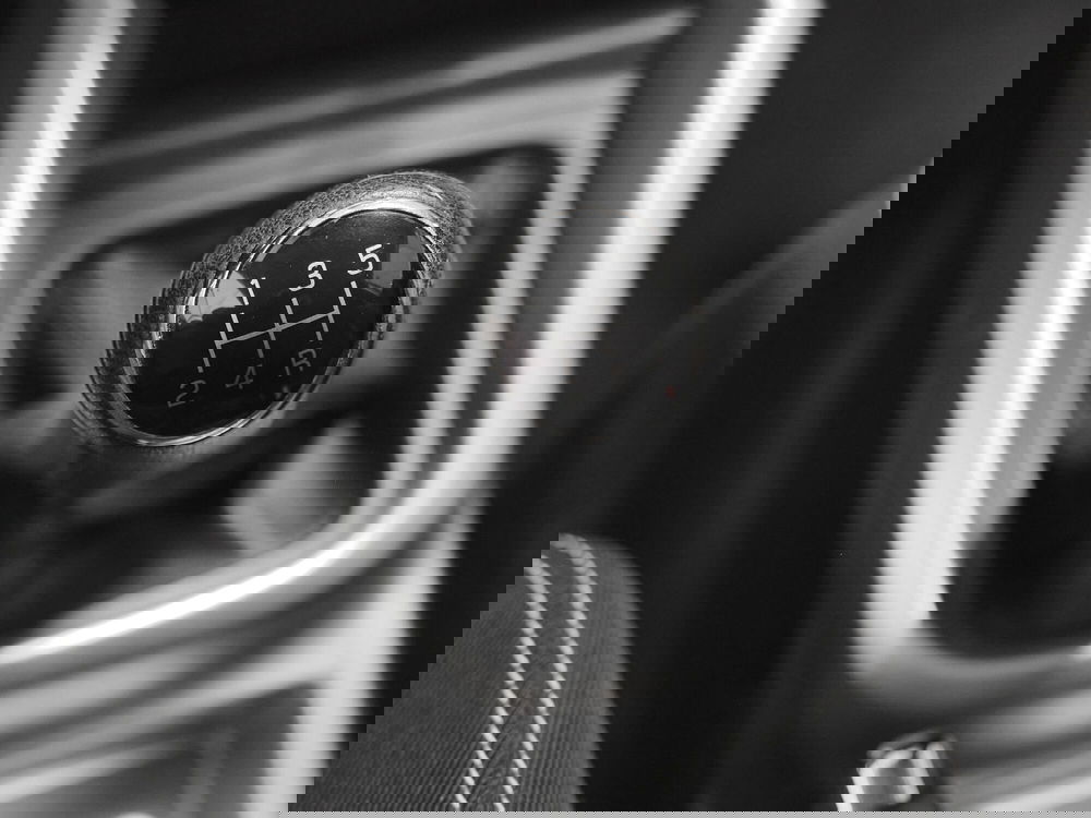 Suzuki Vitara usata a Prato (14)