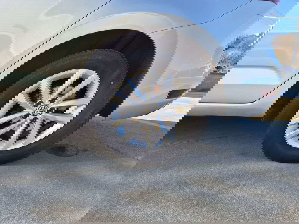 Volkswagen Touran usata a Asti (13)