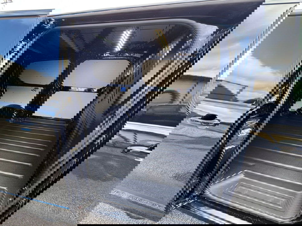 Ford Transit Custom Furgone nuova a Treviso (17)
