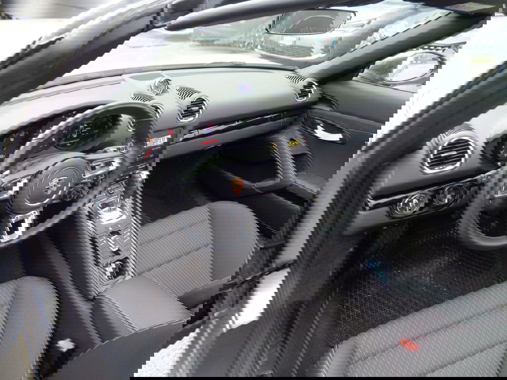 Porsche 718 Boxster  usata a Treviso (11)