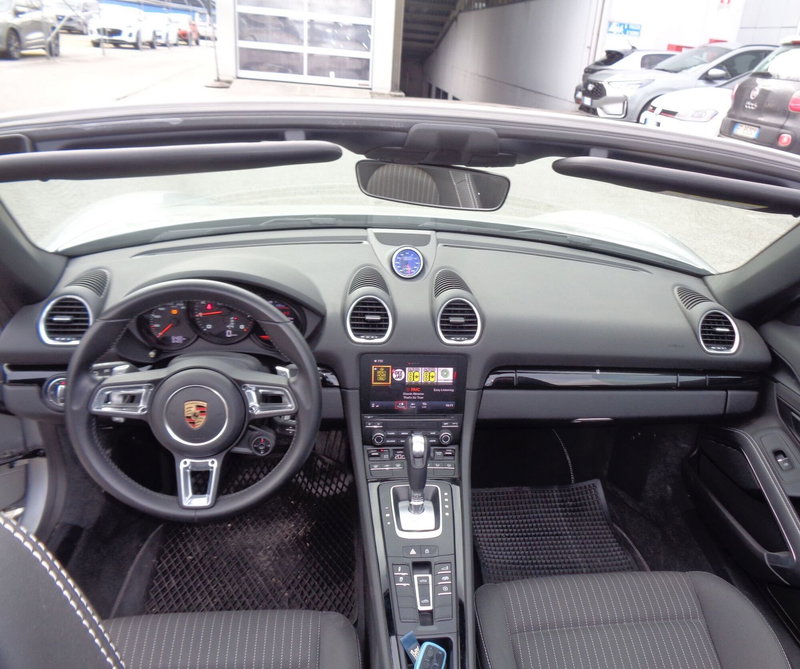Porsche 718 Boxster  usata a Treviso (12)