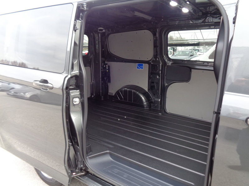 Ford Transit Custom Furgone nuova a Treviso (13)