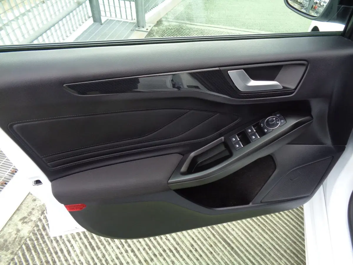 Ford Focus usata a Treviso (8)