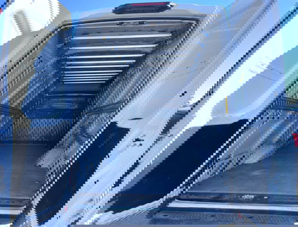 Iveco Daily Furgone usata a Perugia (4)