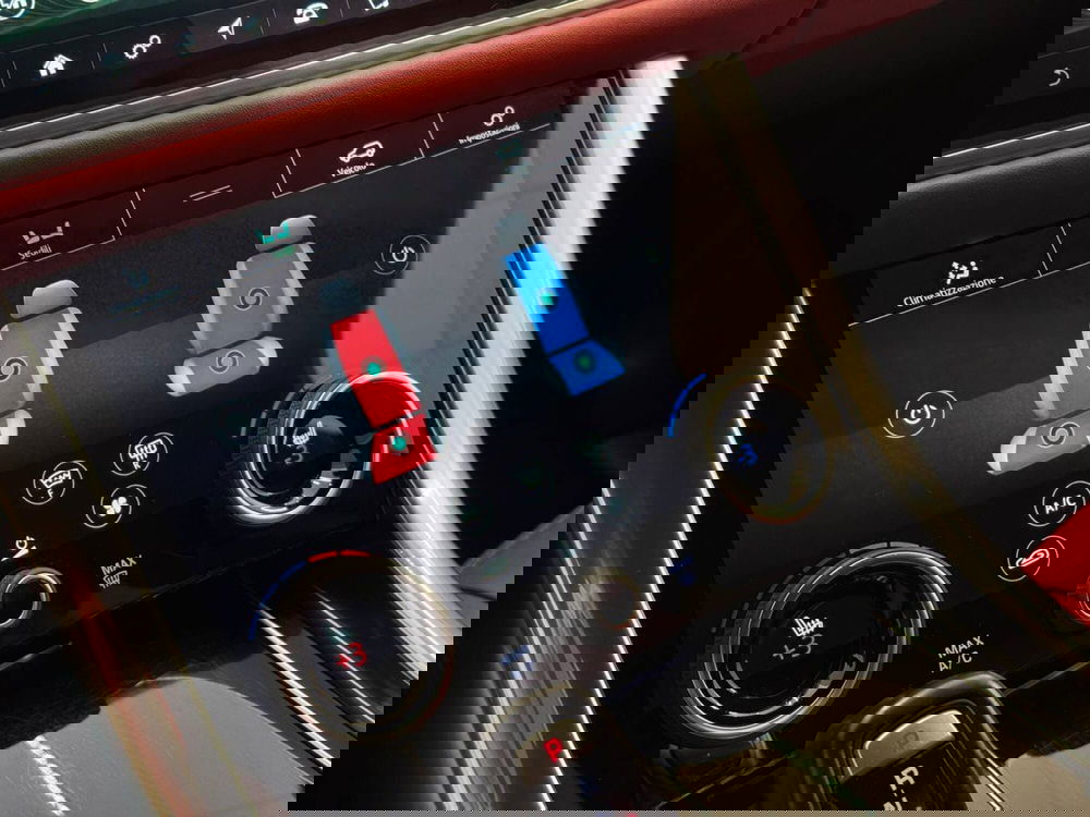 Land Rover Range Rover Sport usata a Savona (11)