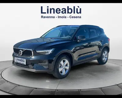 Volvo XC40 B3 automatico Essential nuova a Imola