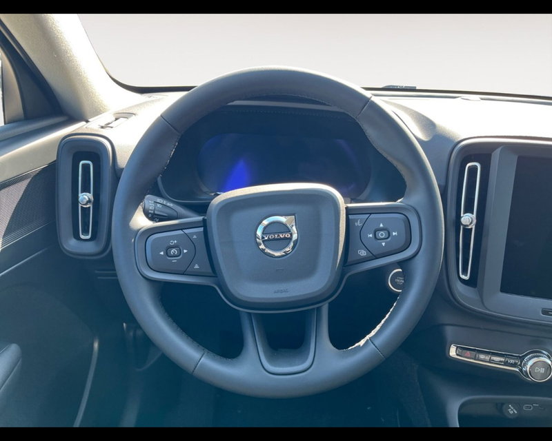 Volvo XC40 nuova a Bologna (12)