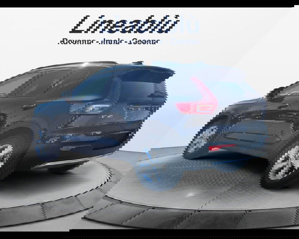 Volvo XC40 nuova a Bologna (3)