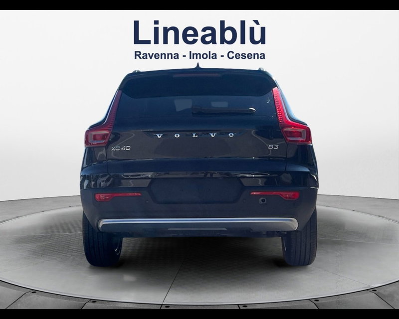 Volvo XC40 nuova a Bologna (4)