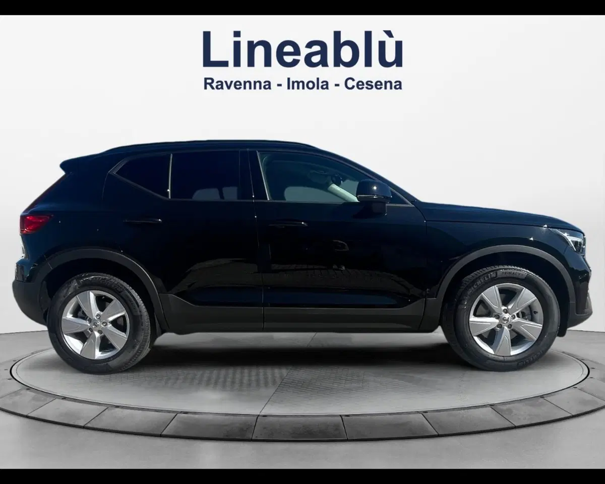 Volvo XC40 nuova a Bologna (6)