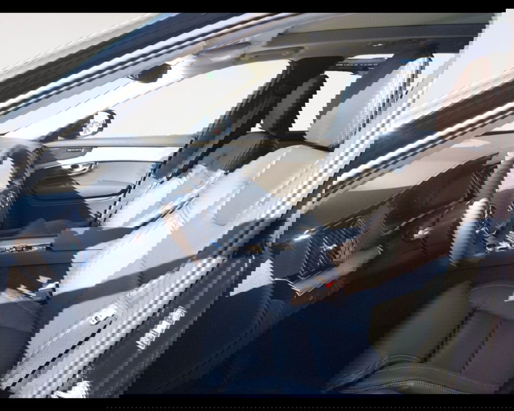 Volvo XC90 nuova a Bologna (10)