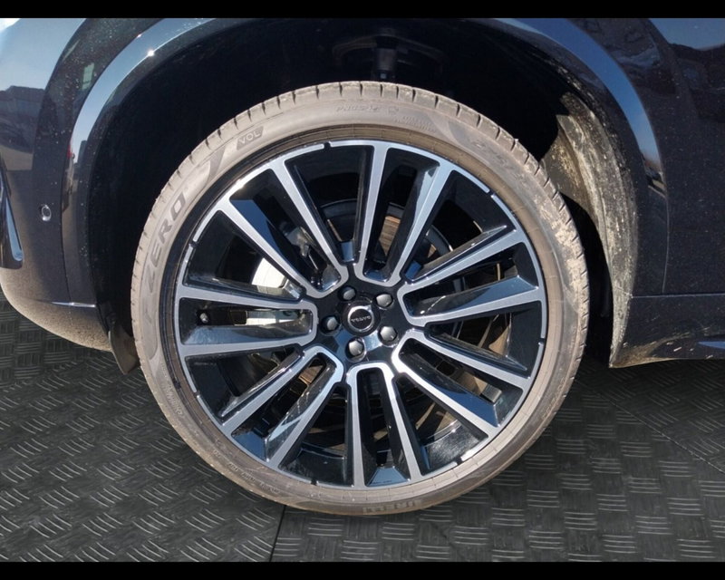 Volvo XC90 nuova a Bologna (9)
