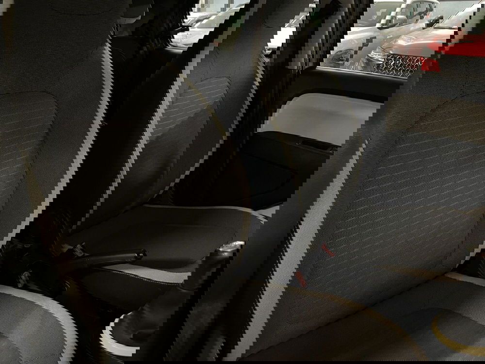 Renault Twingo usata a Milano (15)