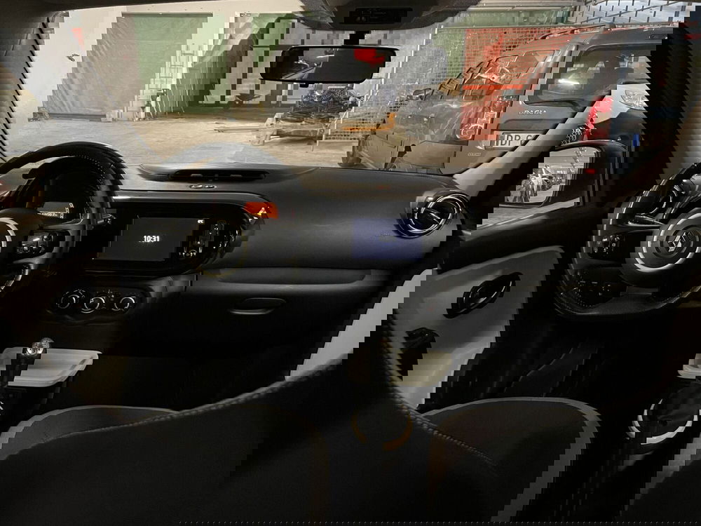 Renault Twingo usata a Milano (17)