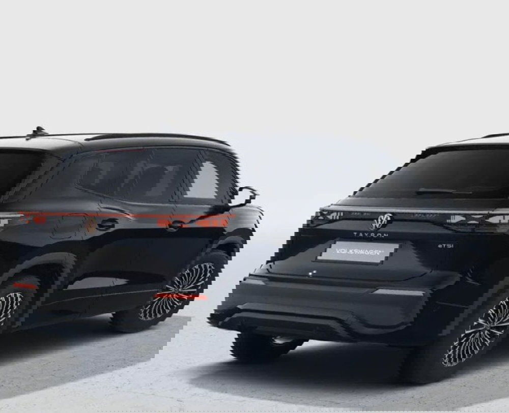 Volkswagen Tayron nuova a Bologna (2)