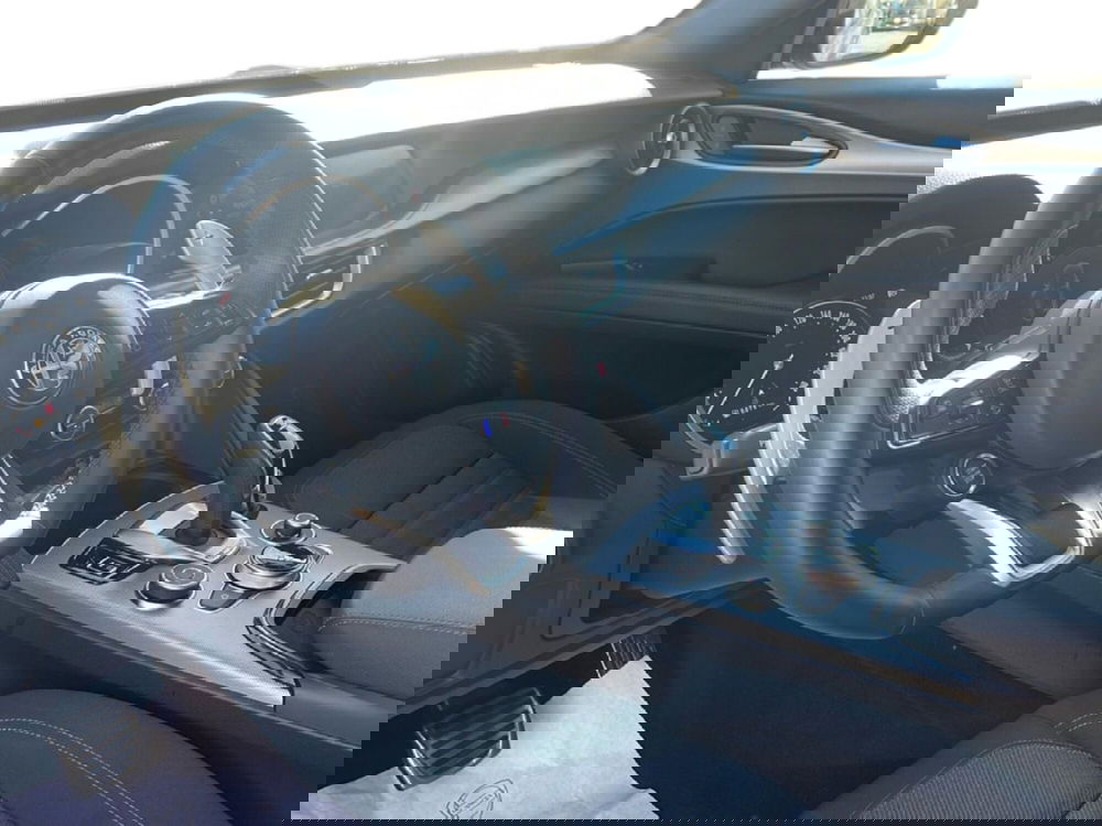 Alfa Romeo Stelvio usata a Frosinone (11)