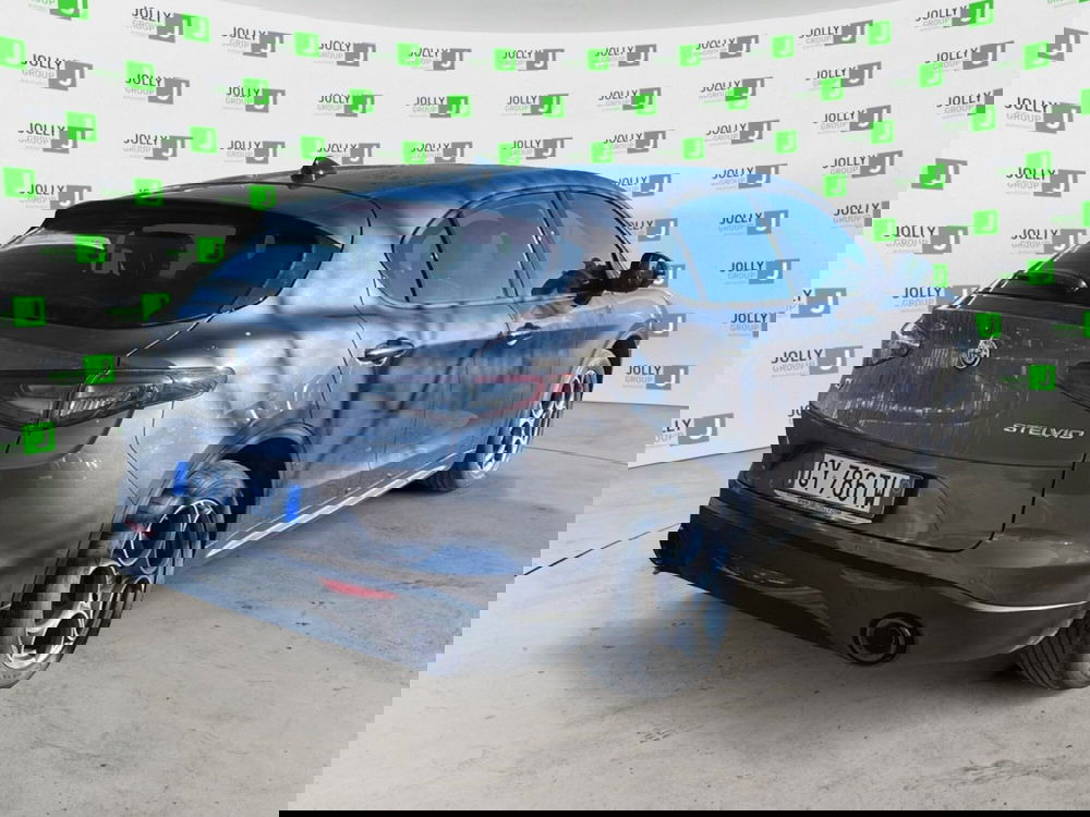 Alfa Romeo Stelvio usata a Frosinone (4)