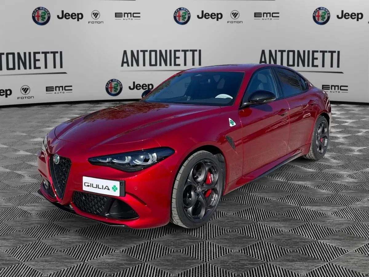 Alfa Romeo Giulia nuova a Ancona