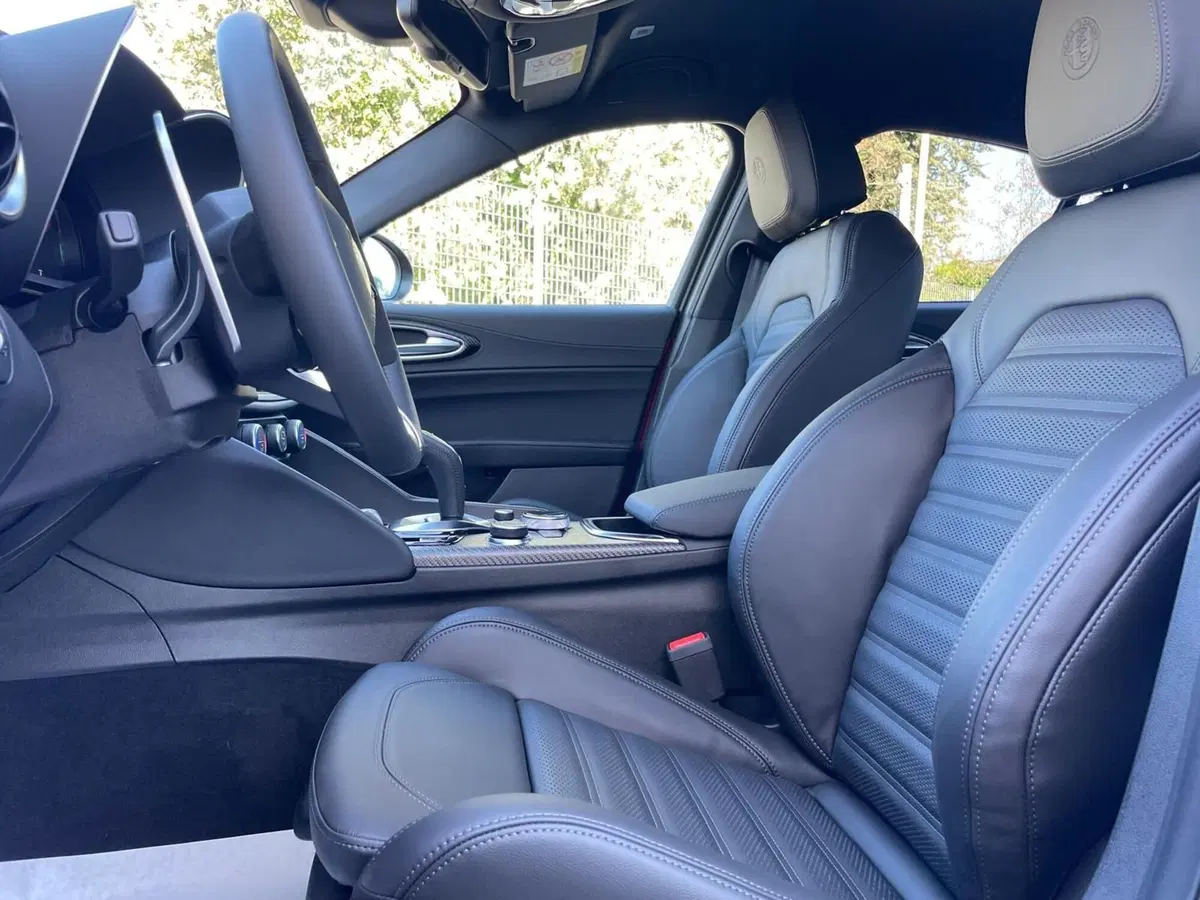 Alfa Romeo Giulia nuova a Ancona (12)