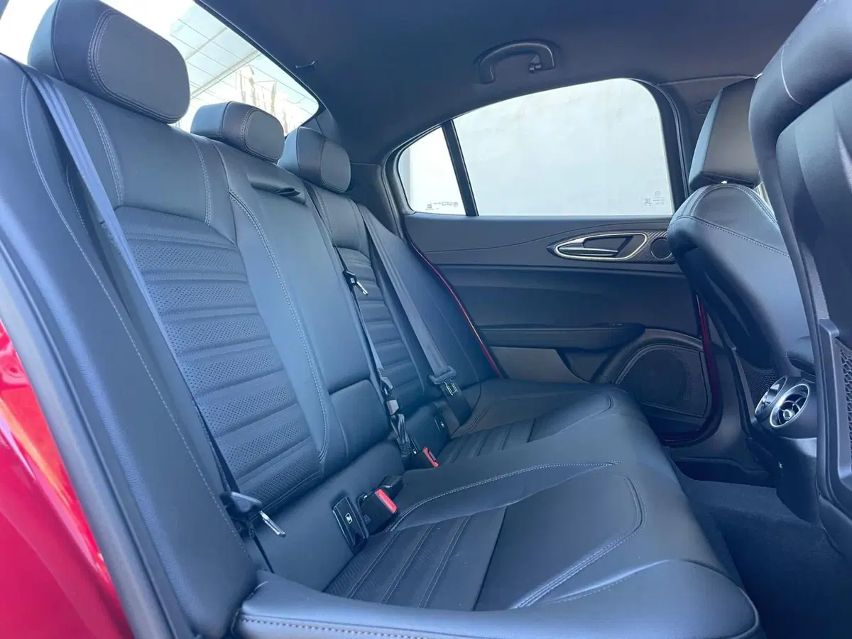 Alfa Romeo Giulia nuova a Ancona (18)