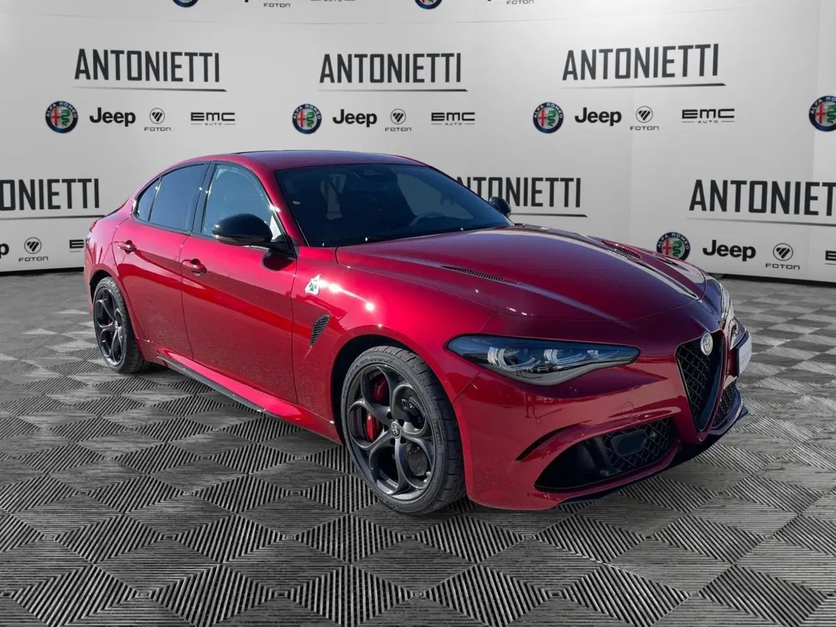 Alfa Romeo Giulia nuova a Ancona (3)