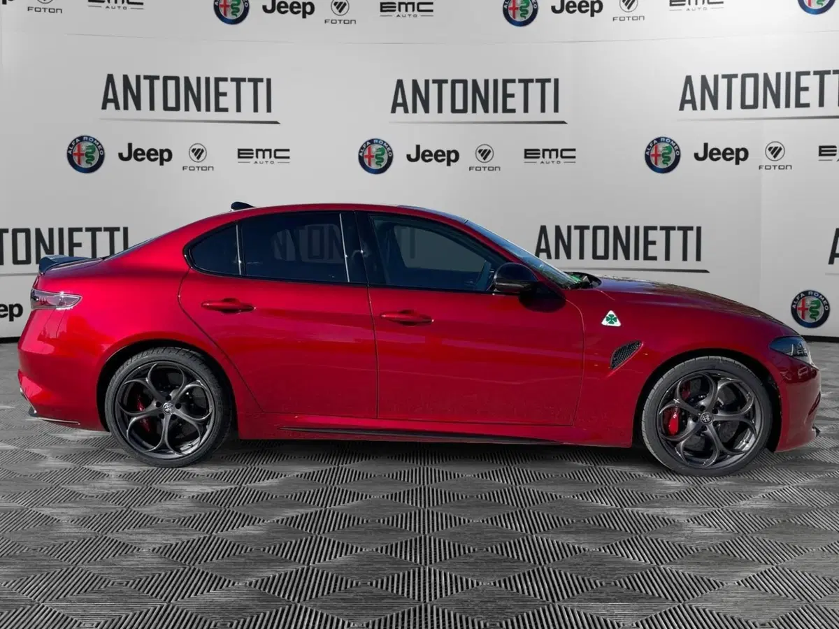 Alfa Romeo Giulia nuova a Ancona (4)