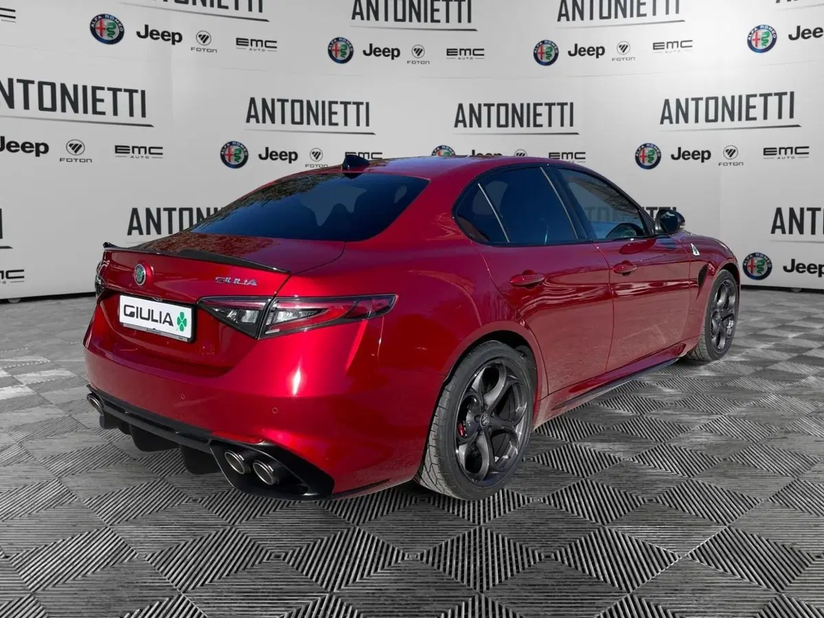 Alfa Romeo Giulia nuova a Ancona (5)