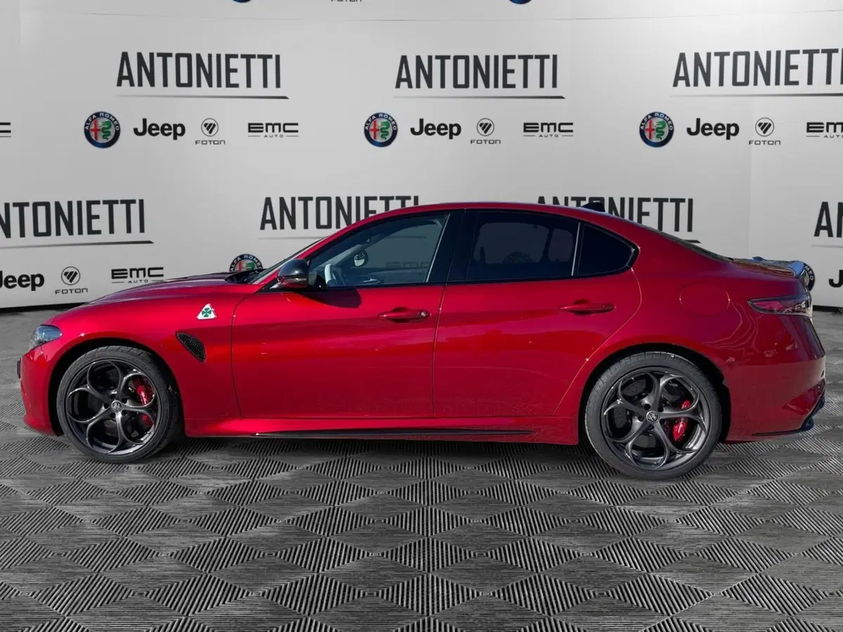 Alfa Romeo Giulia nuova a Ancona (8)