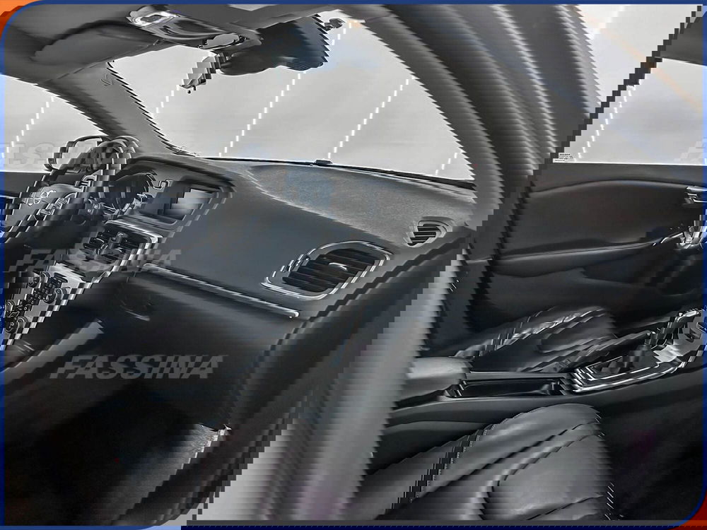 Volvo V40 usata a Milano (12)