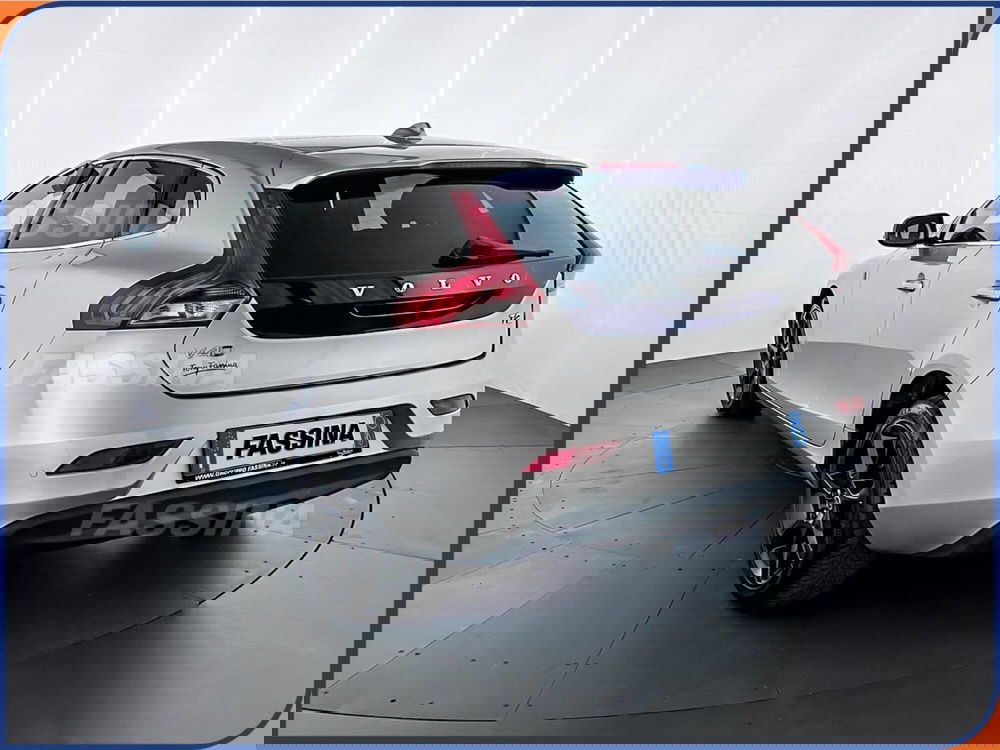 Volvo V40 usata a Milano (4)