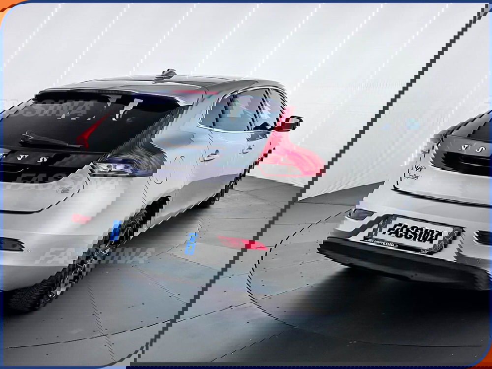 Volvo V40 usata a Milano (6)