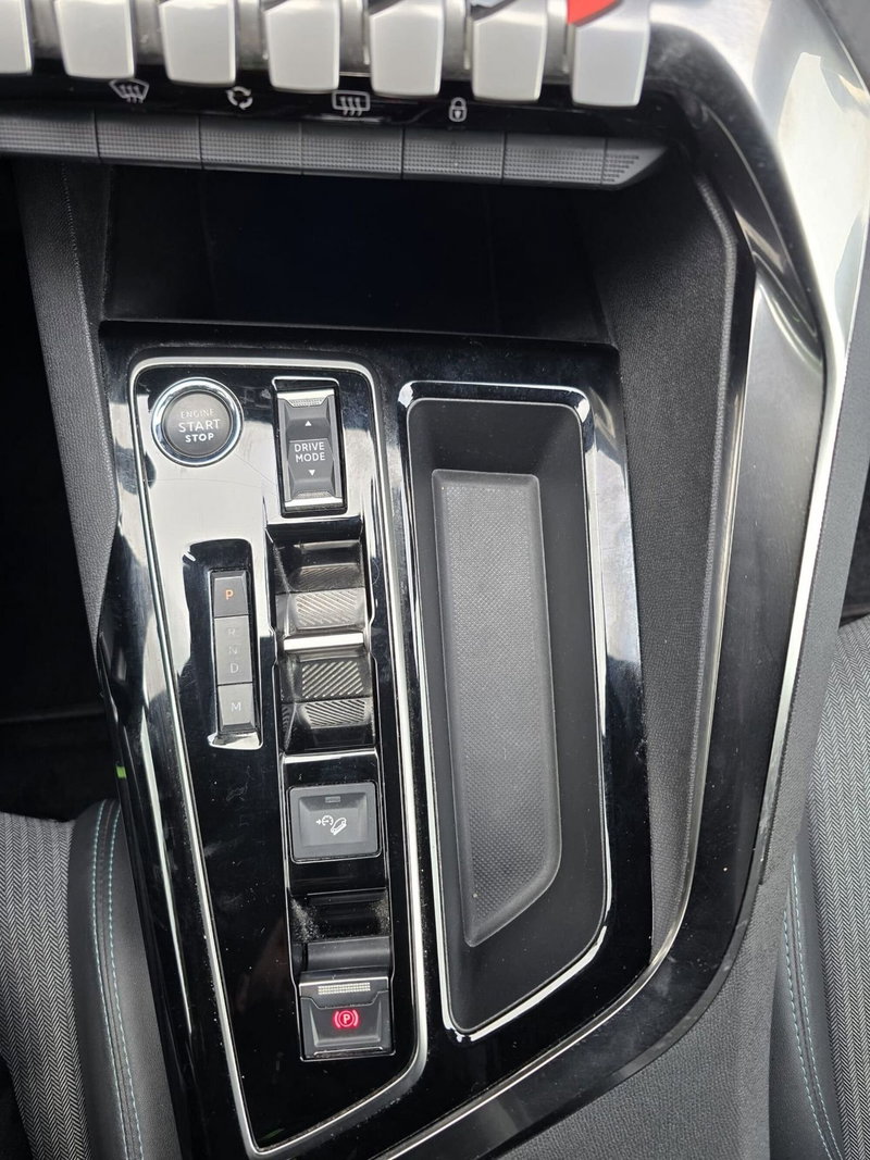 Peugeot 3008 usata a Massa-Carrara (17)